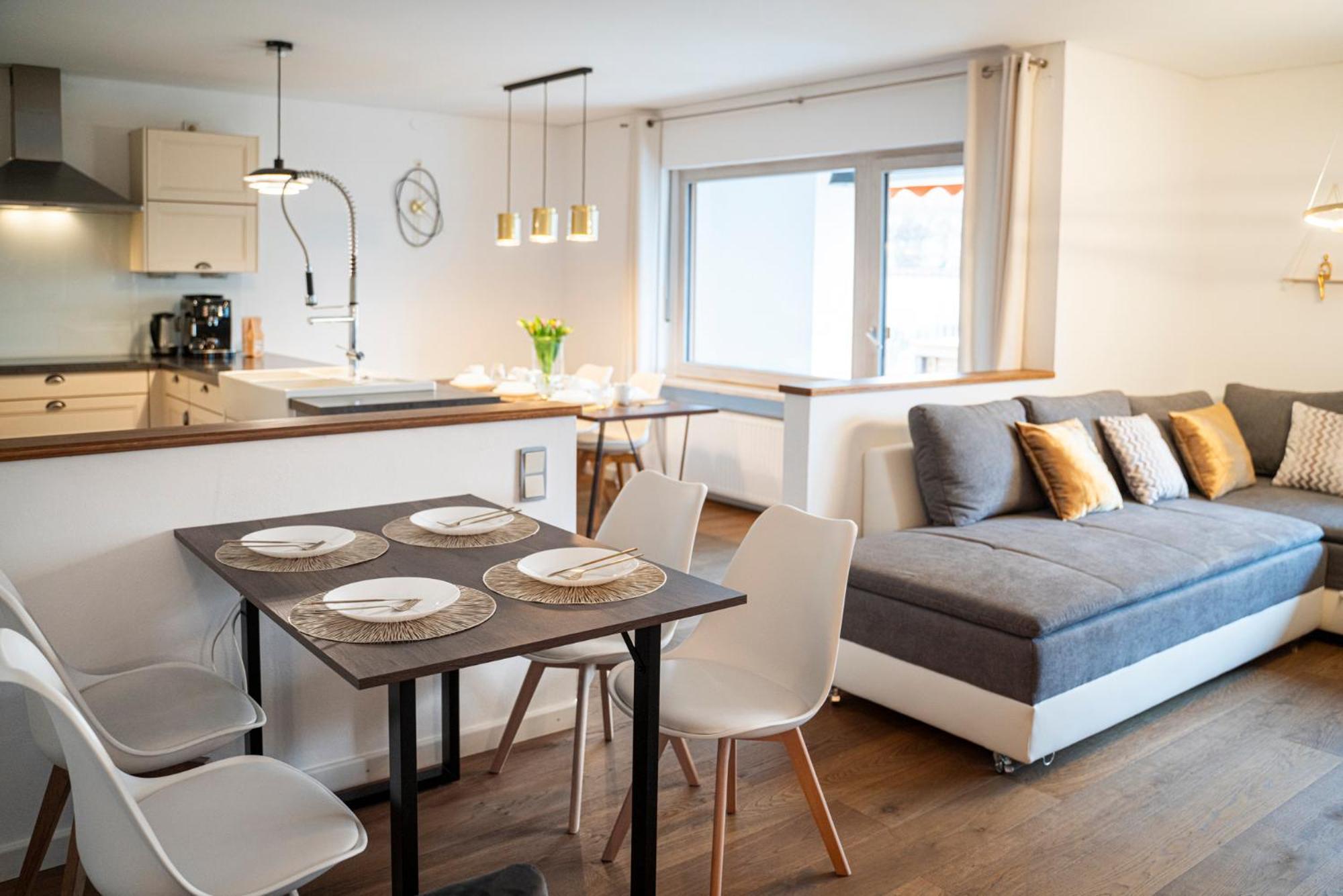 130M2 Loft - Balkon, Smart Tv, Badewanne, Kaffee Apartment Rosenheim Ngoại thất bức ảnh