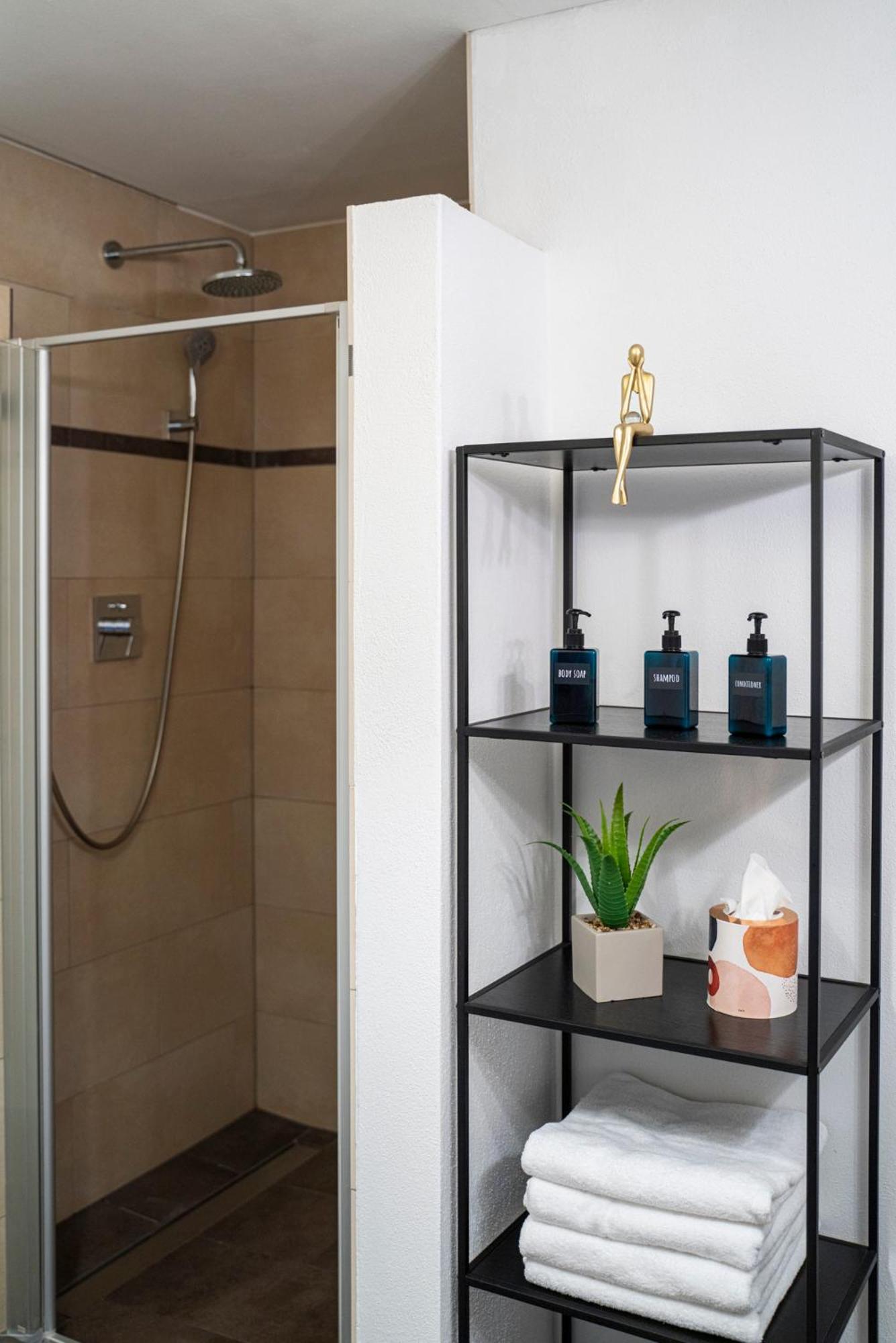 130M2 Loft - Balkon, Smart Tv, Badewanne, Kaffee Apartment Rosenheim Ngoại thất bức ảnh